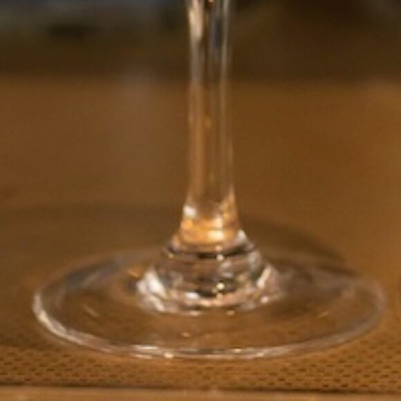 New Set of 2 Vintage Crystal Champagne Martini Gold Rim Glasses - Picture 6 of 6